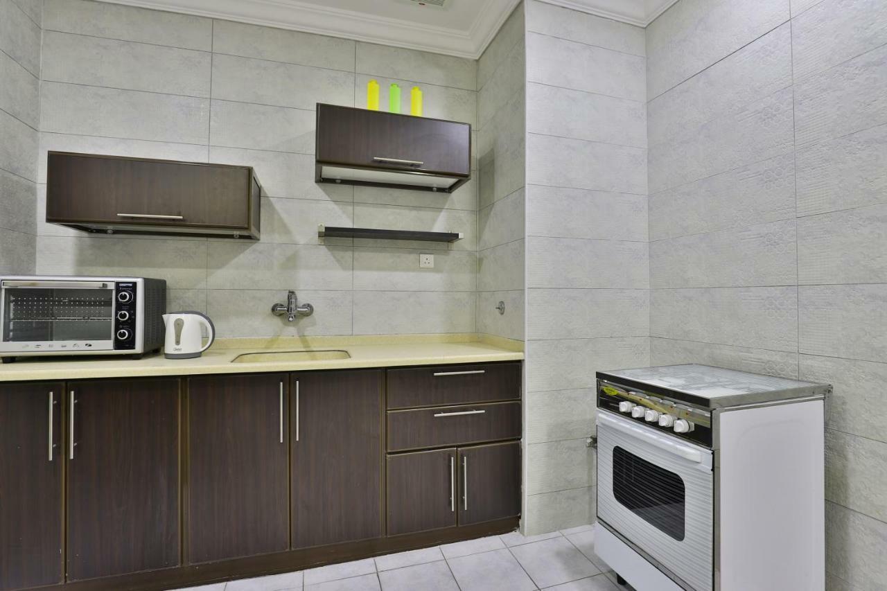 Al Harira Al Motamaiza Furnished Apartment Jeddah Bagian luar foto